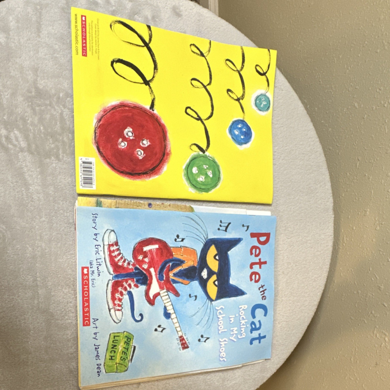 Scholastic Paperback book lot of 11. Incl Pete the cat. Illustrated Ages 4-8