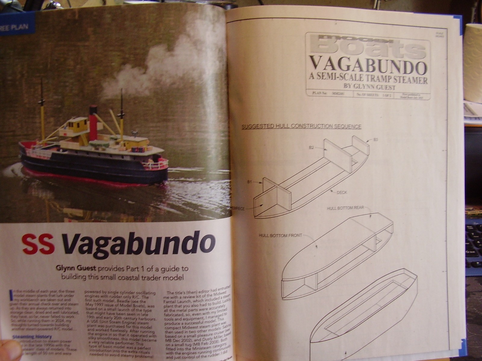 MODEL BOATS MAGAZINE JULY 2025 VAGABUNDO TRAMP STEAMER PLAN LV 21 LIGHTHOUSE