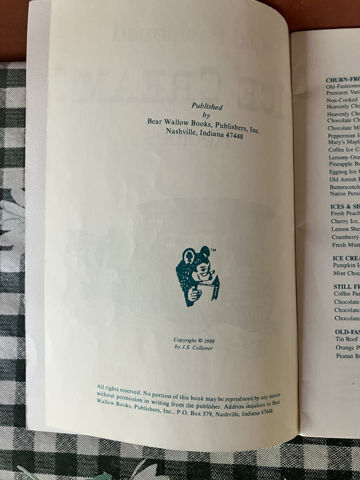 Old Fashioned Ice Cream Recipes, Bear Wallow Books, 1989